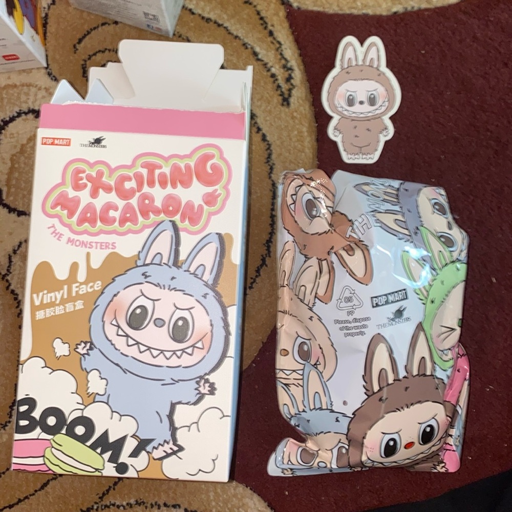 Pop Mart EXCITING MACARON THE MONSTERS CONFIRMED BOX- TOFFEE